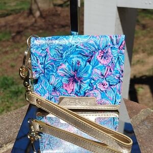 Lilly Pulitzer Floral Blue Snap ID Card Wristlet (793)